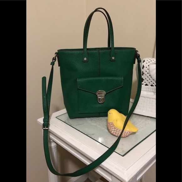 Dana Buchman Handbags - Dana Buchman Green Handbag.Great color brings some POP to your outfit.NICE SHAPE